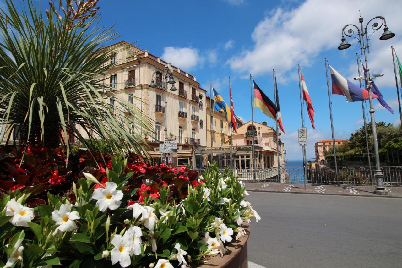 Piazza Tasso B&B Relais Sorrento Ngoại thất bức ảnh