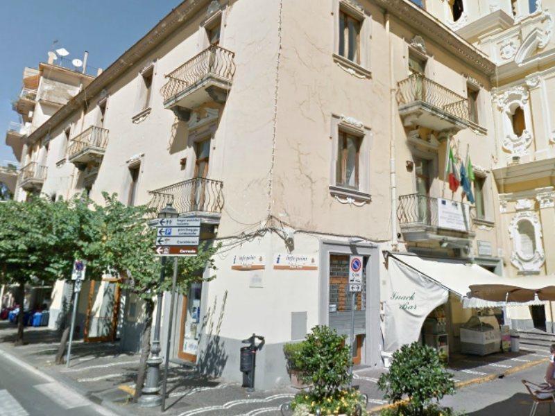 Piazza Tasso B&B Relais Sorrento Ngoại thất bức ảnh