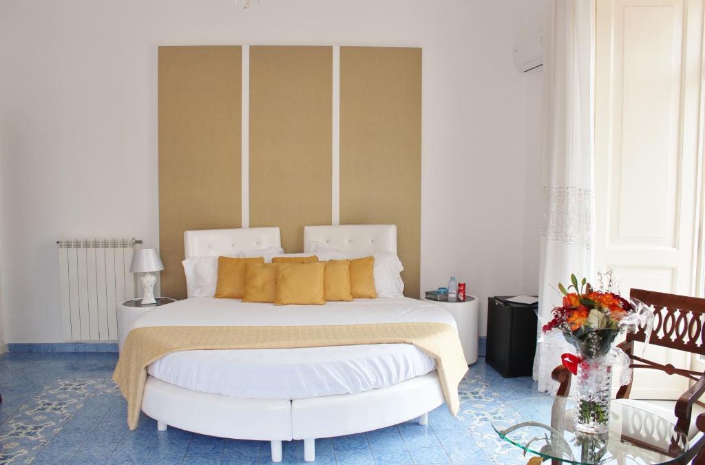 Piazza Tasso B&B Relais Sorrento Phòng bức ảnh