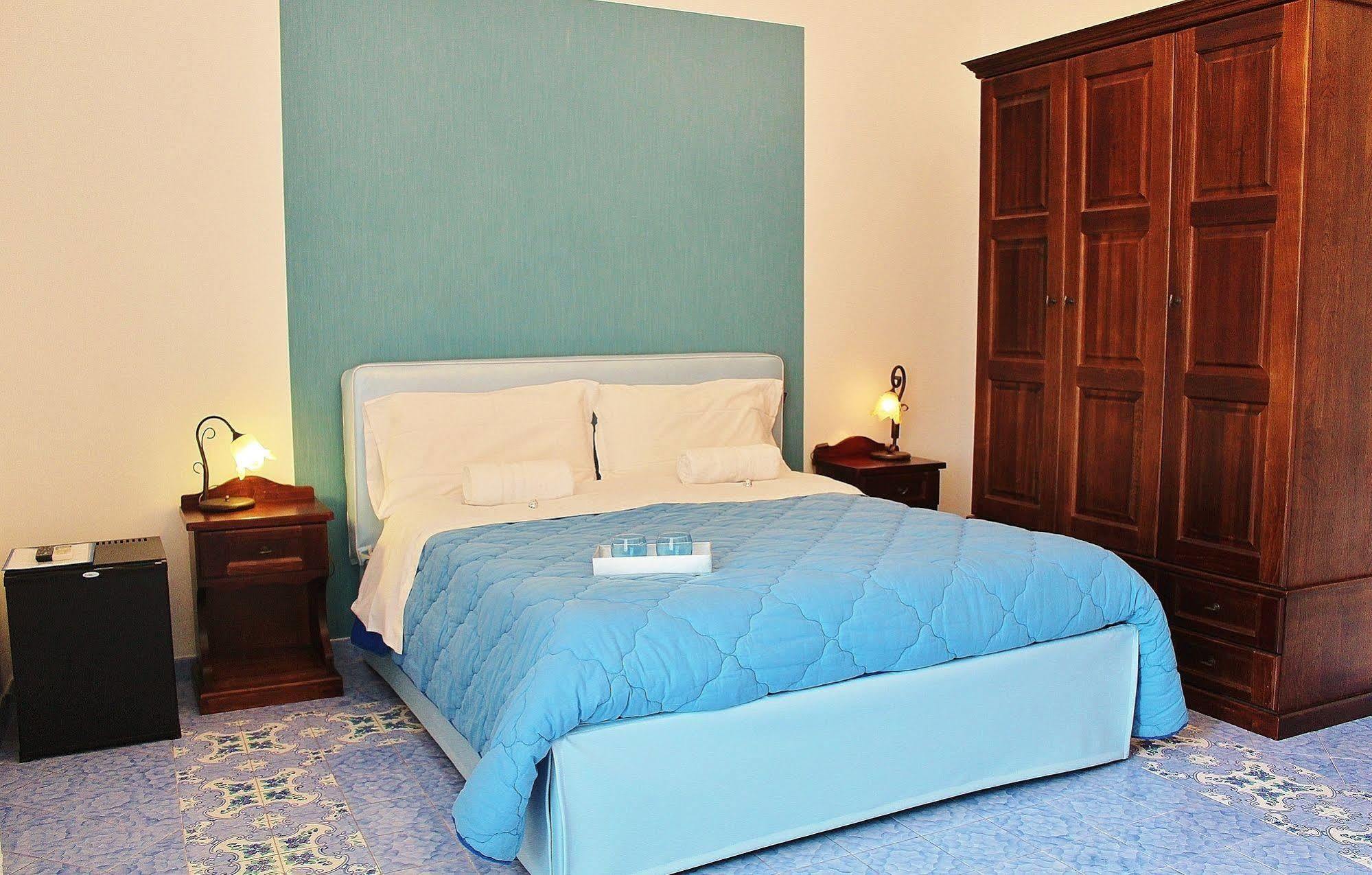 Piazza Tasso B&B Relais Sorrento Ngoại thất bức ảnh